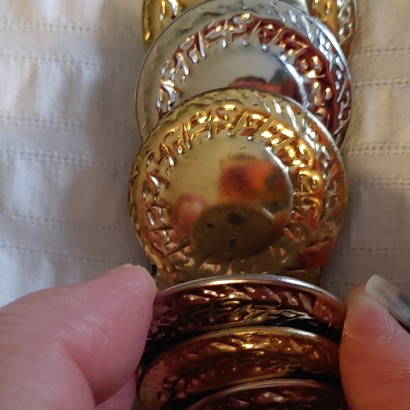 Funky Medallion/Coin Look Vintage Belt - Picture 11 of 11